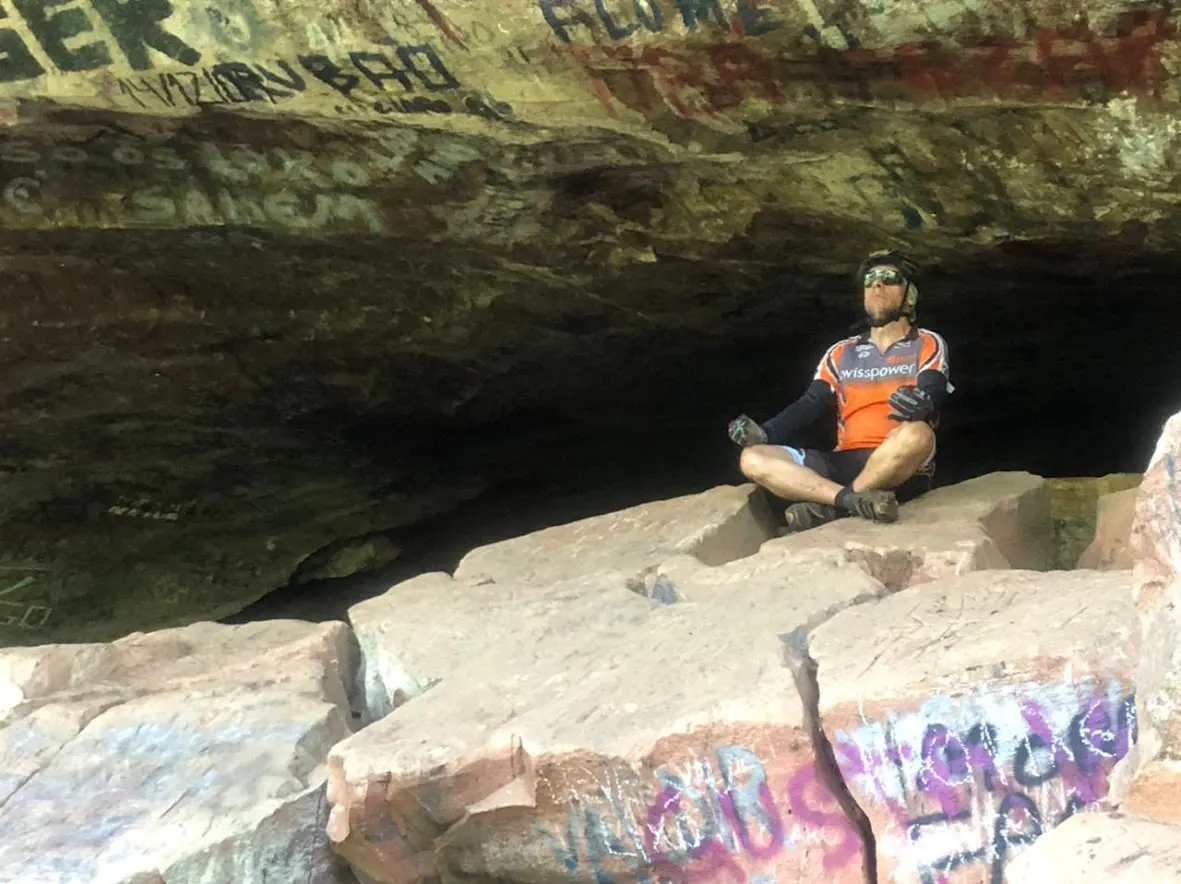 Gruta do Morro do Cantagalo